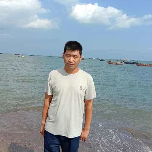 44岁岁辽宁单身帅哥 - 商洛吉缘网
