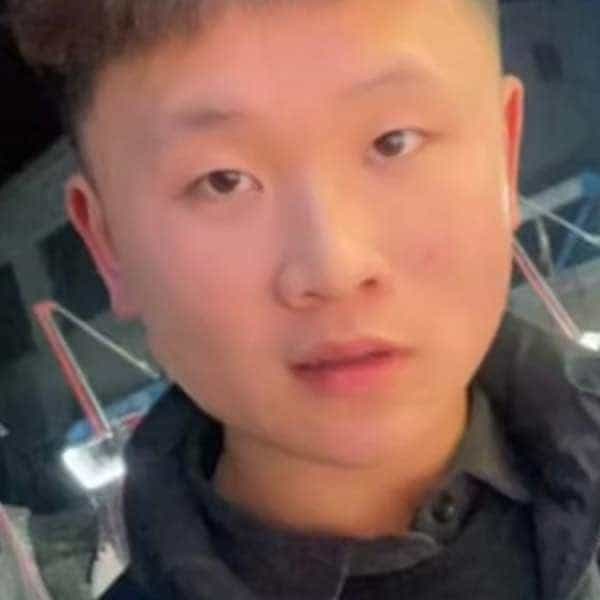 22岁岁河南单身帅哥 - 商洛吉缘网