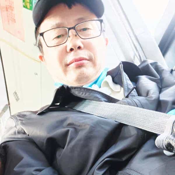 57岁岁上海单身帅哥 - 商洛吉缘网